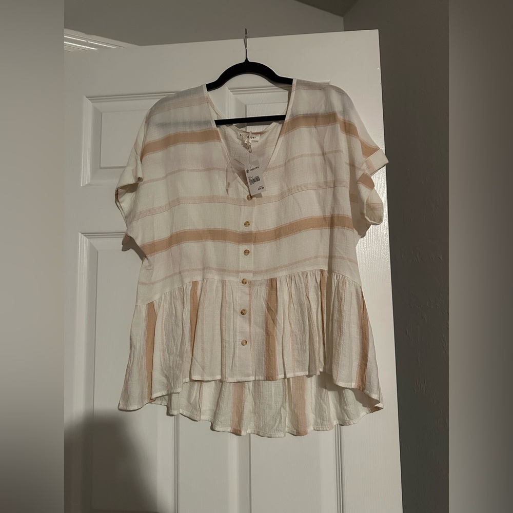 Cream with dark stripe Versona shirt